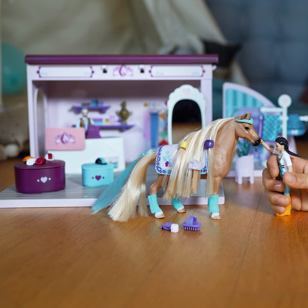 Schleich Sofia's Beauties grooming station with accessories encourages pretend grooming sessions