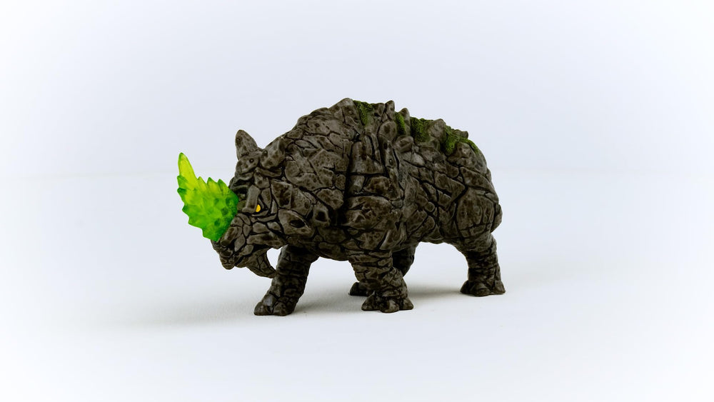 Schleich transparent-horn-action highlights dramatic charging moments during Eldrador battles.