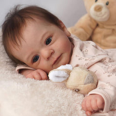 SCOM Felicia weighted soft body provides a realistic, comforting hold.