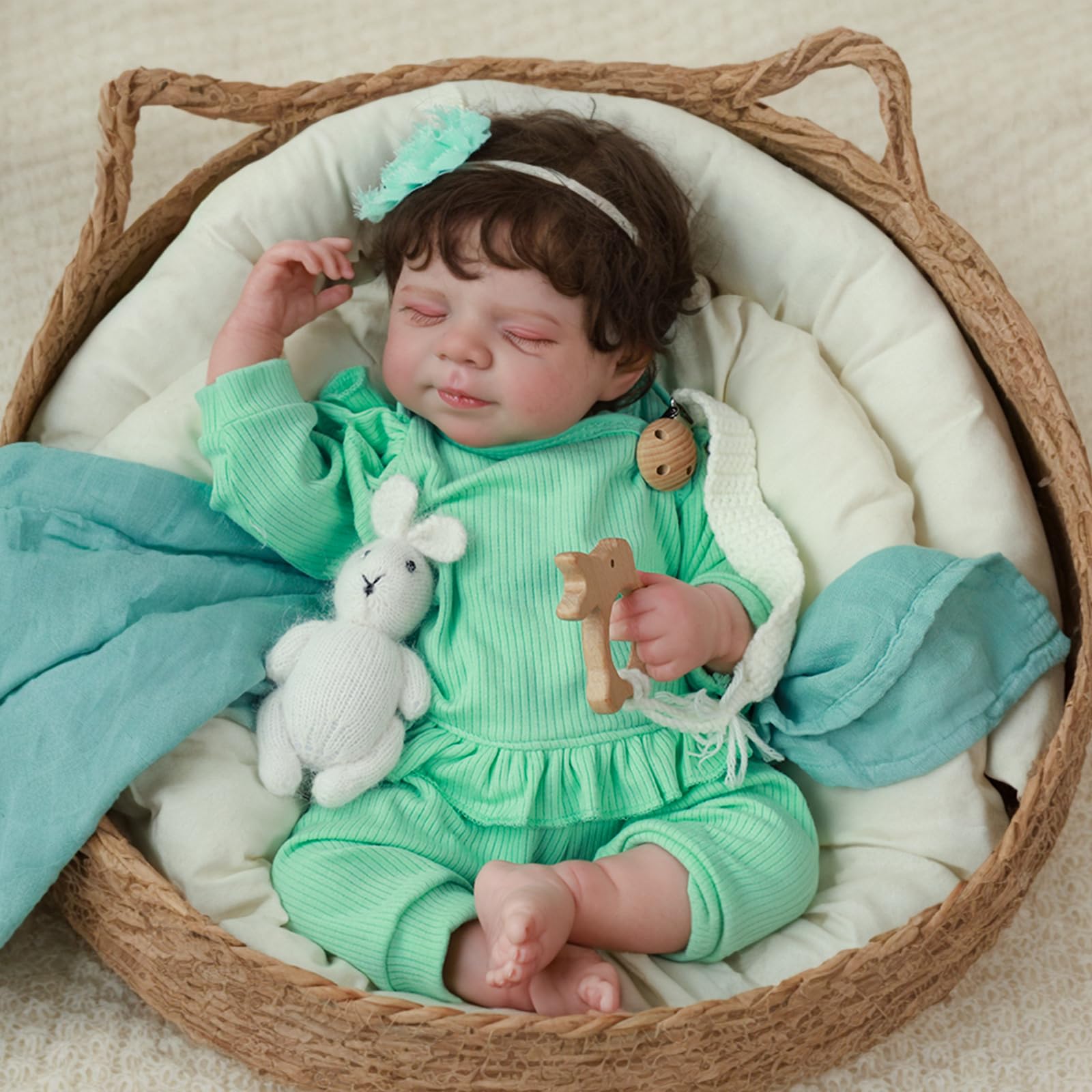 SCOM Reborn 18-inch closed-eyes evoke a real sleeping newborn in play