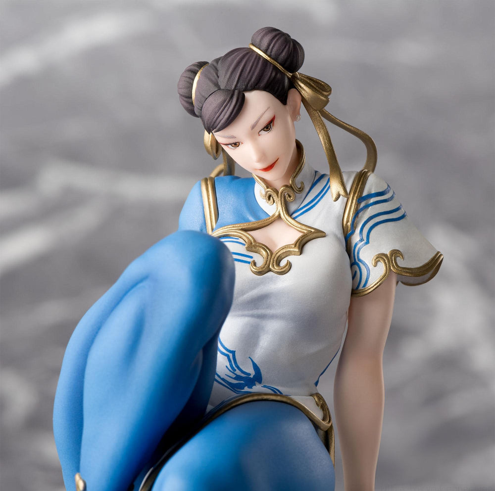 SEGA Street Fighter license Chun-Li figure reinforces authentic collectibility.