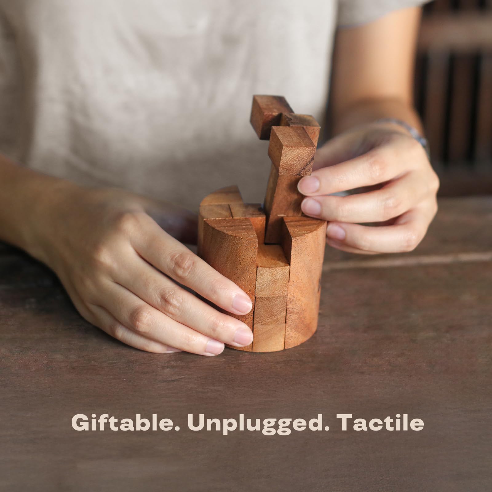 Gift-ready packaging highlights craftsmanship for puzzle enthusiasts.