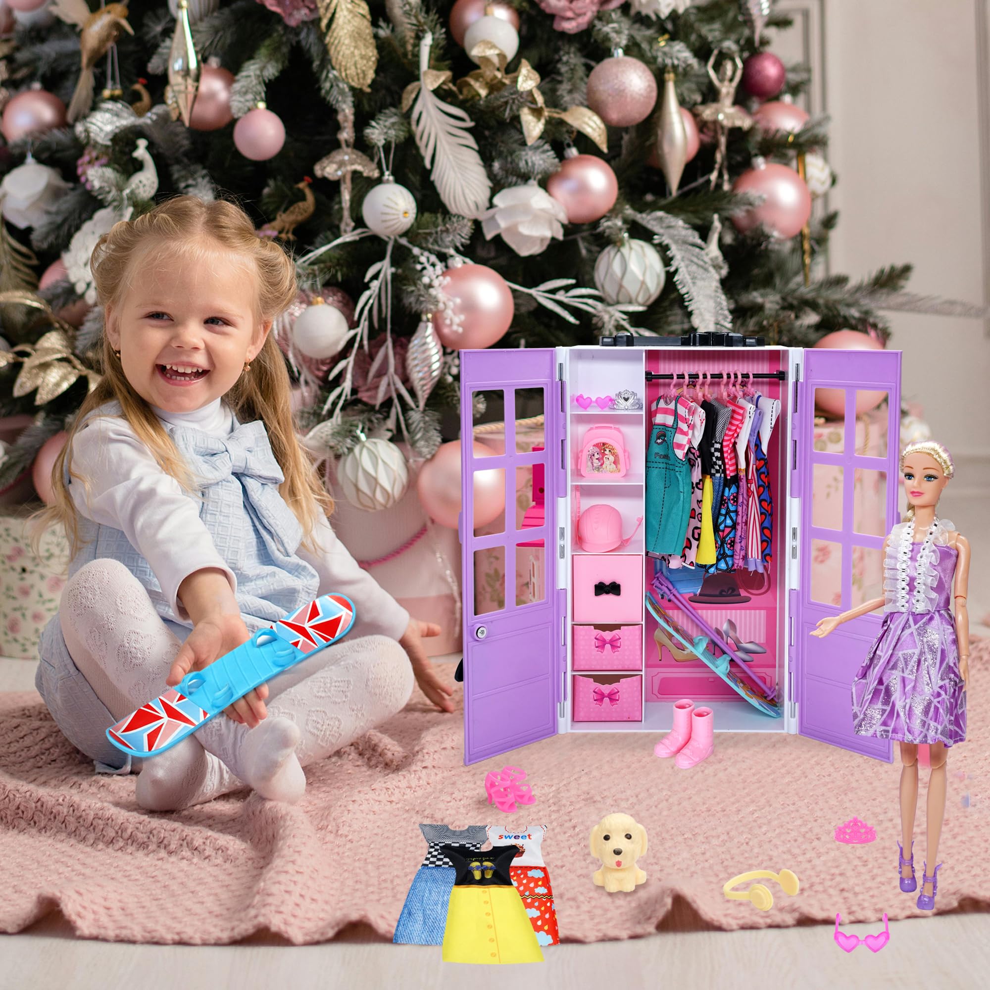 Sidola dress-up hairclips and combs add finishing touches.