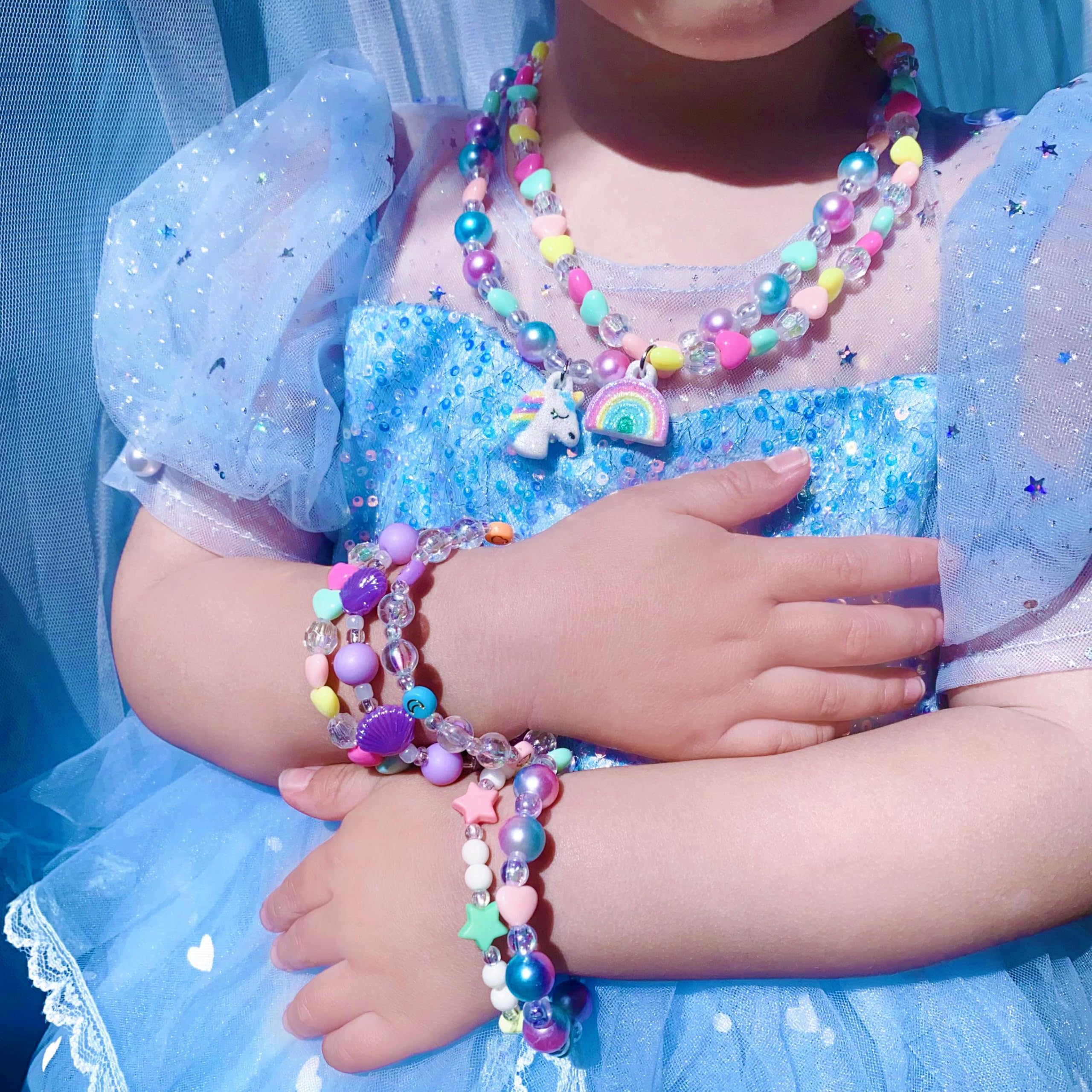 SIELEVIN star pendant bracelet, sparks imagination during pretend play.