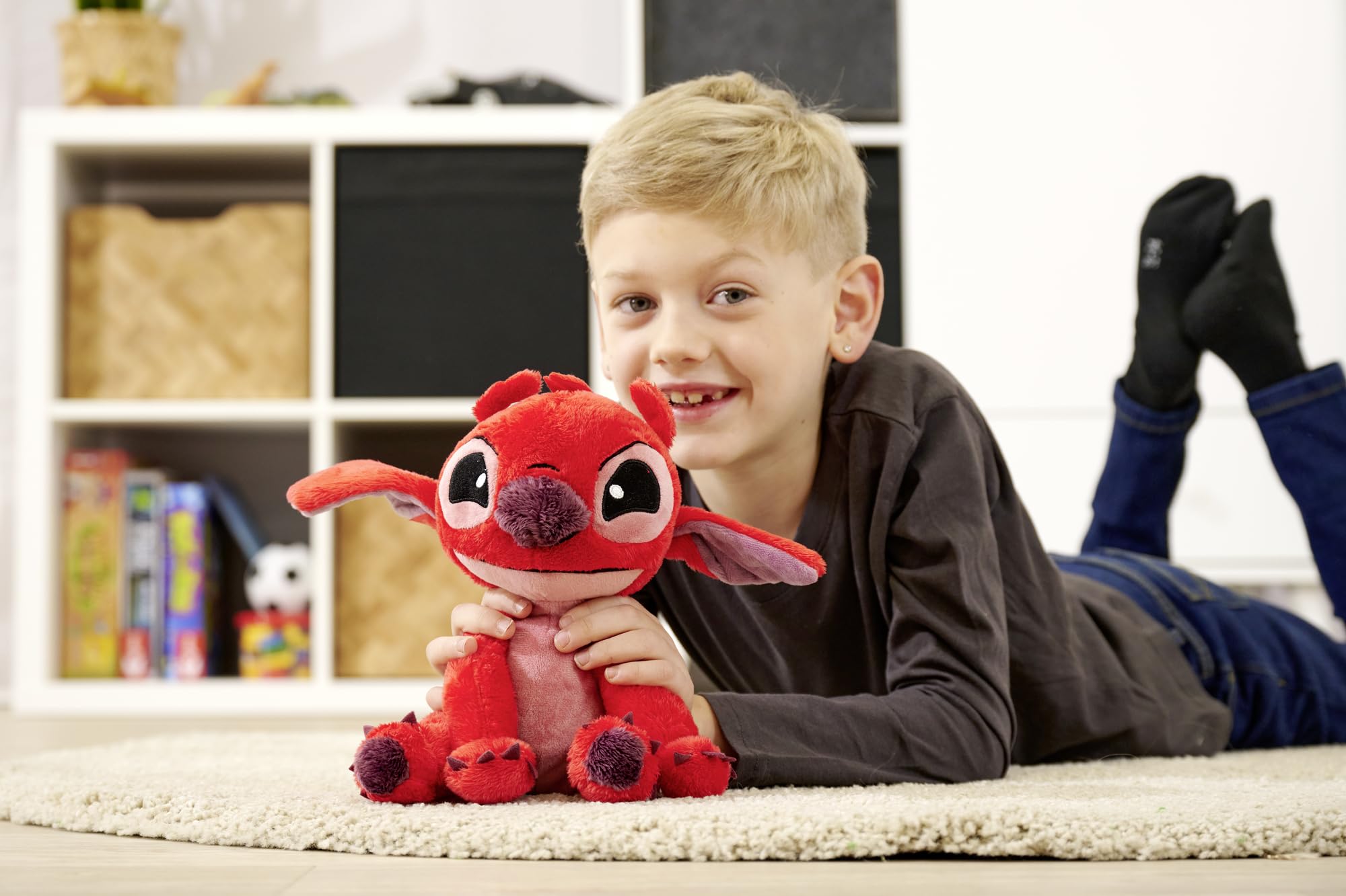 Simba Leroy plush suitable for children from birth.