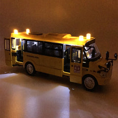 Singer's Toy bus wheels spin smoothly during pull-back action.