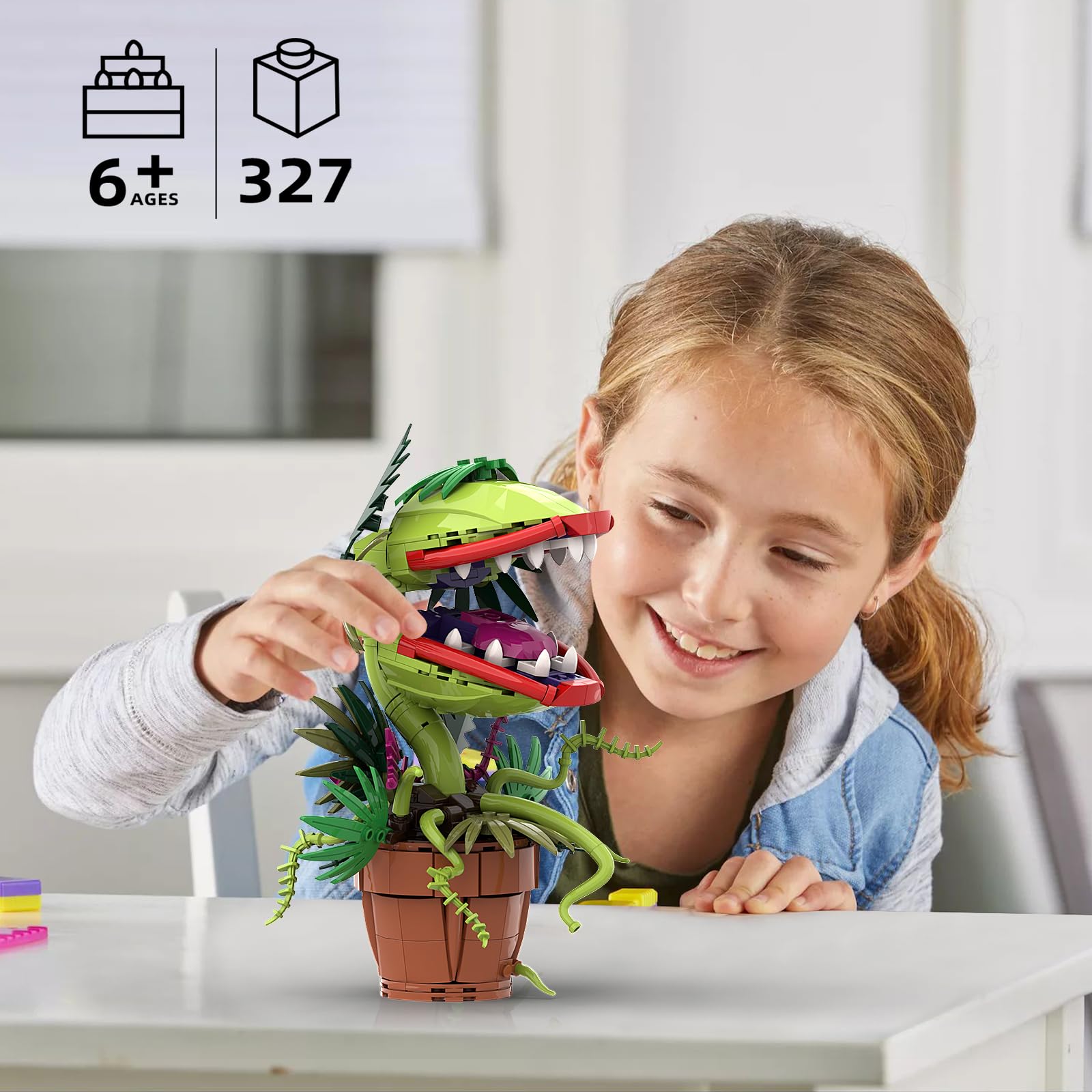 Sinuraii Audrey II Halloween desk display on a shelf or desk