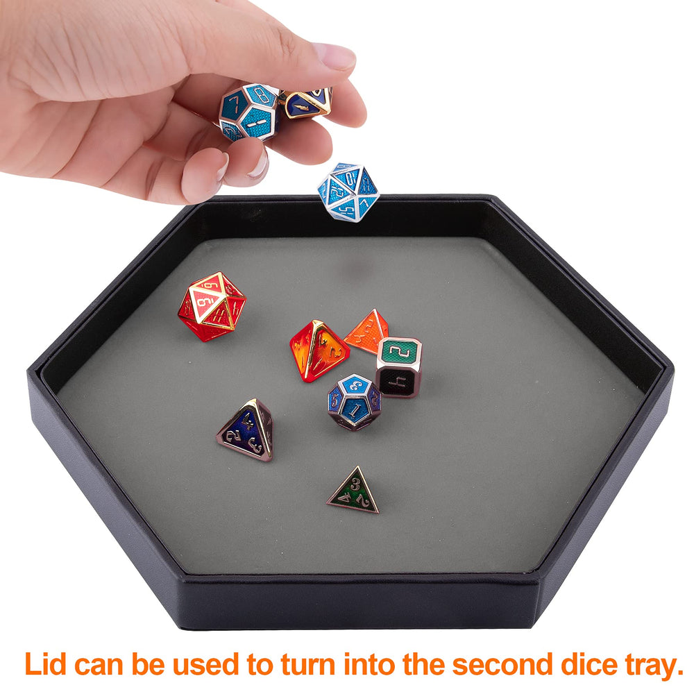 SIQUK circle-path layout holds multiple dice sets for quick rolls