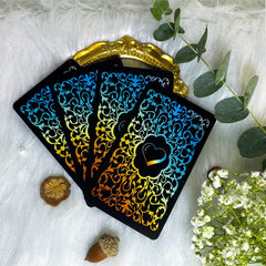 Sishui Life Oracle gift deck for thoughtful gatherings.