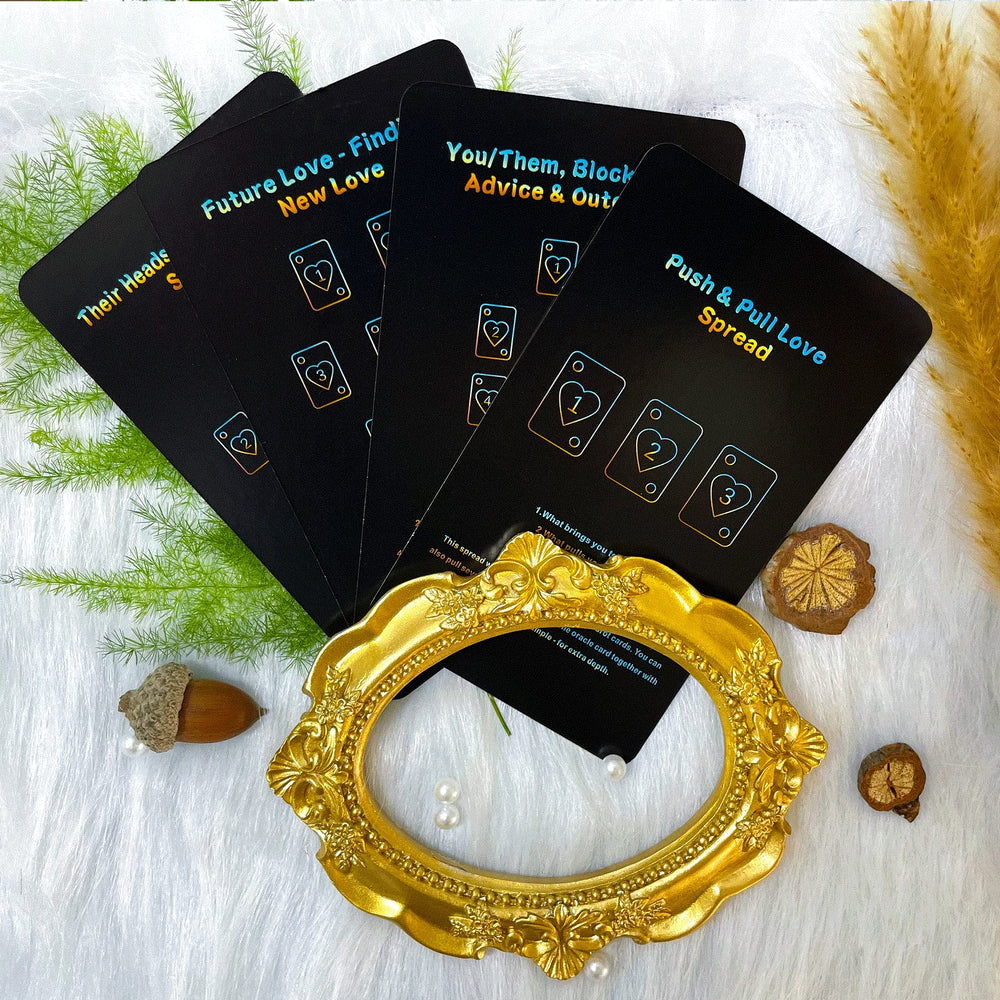 Sishui Life Oracle reading session prompts personal reflection.