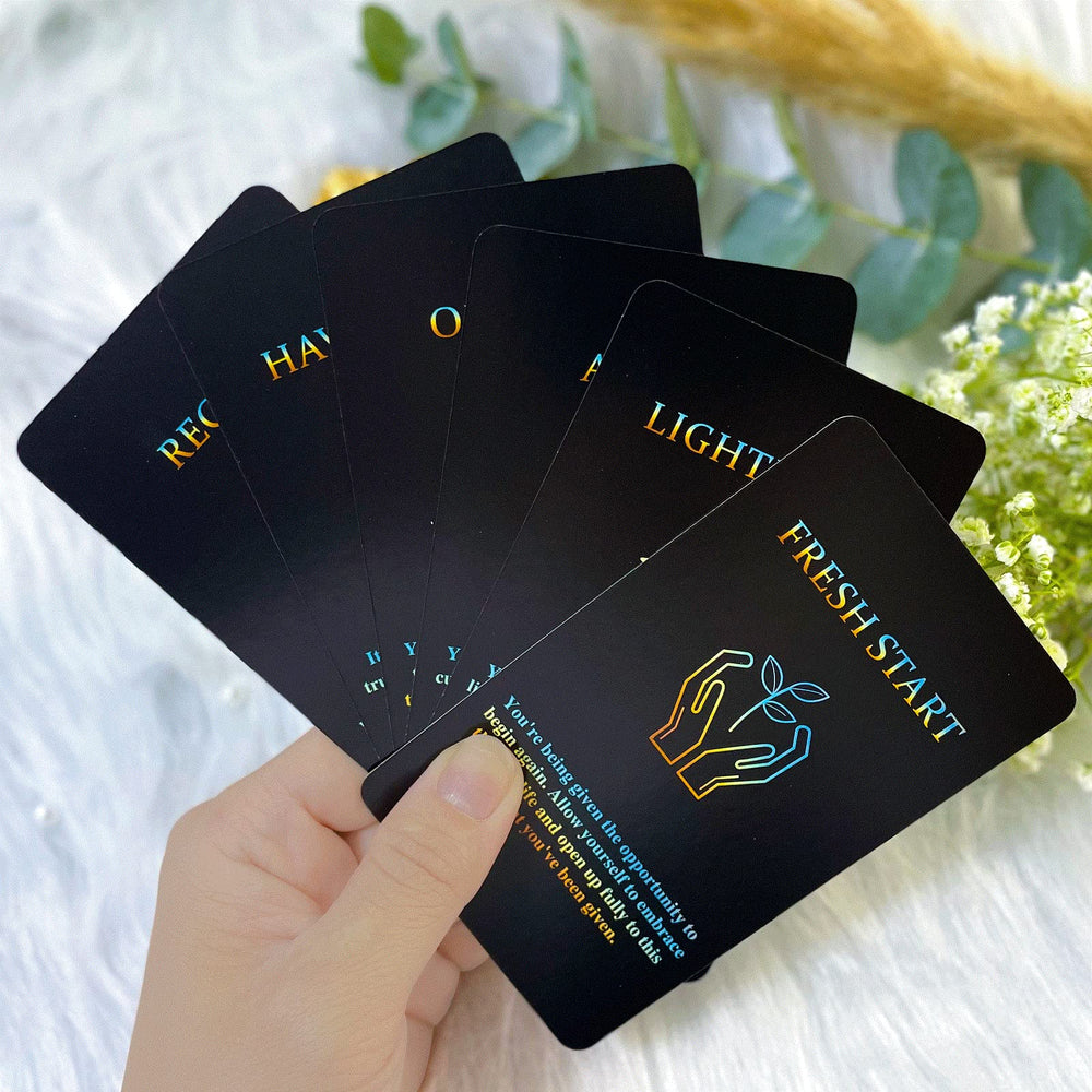 Sishui Mind Info card designs aid beginner-friendly readings and insights.
