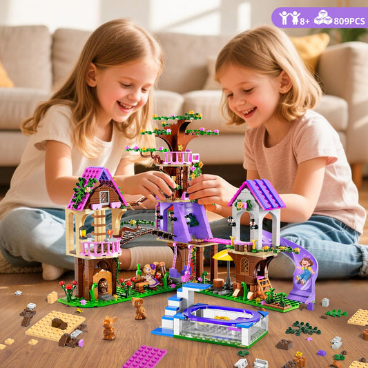 Sitodier treehouse with forest animals for storytelling scenes