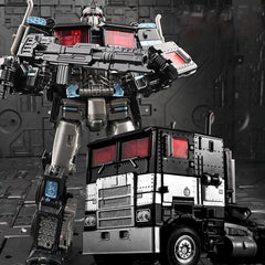 SkateIN deformation robot toy transitions to car mode for imaginative action.