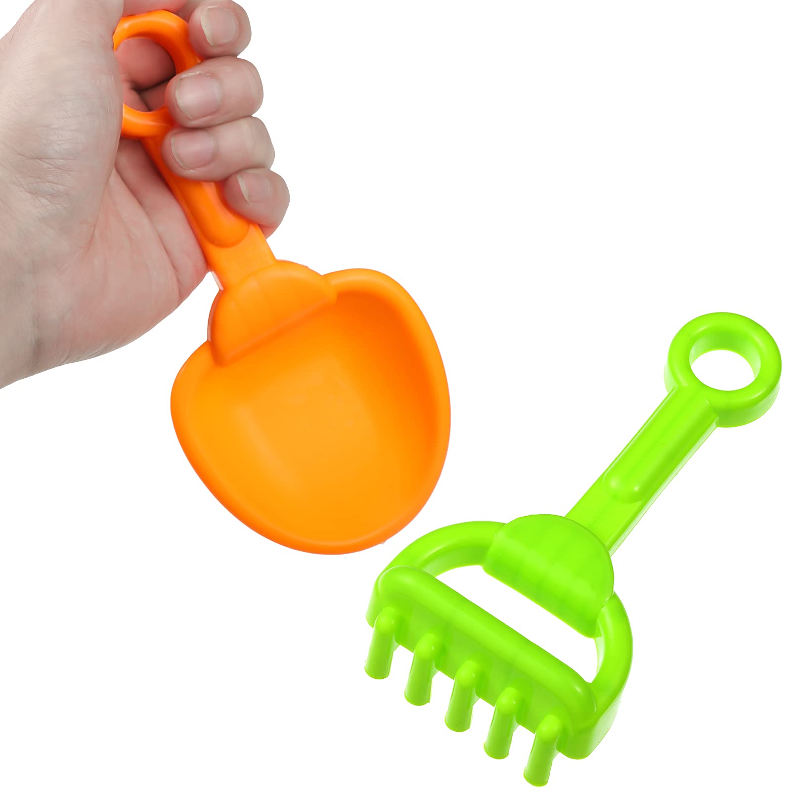 Skylety compact-storage hang-hole shovels keep space tidy.