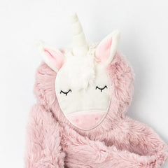 Slumberkins Unicorn Snuggler helps establish a comforting bedtime routine.