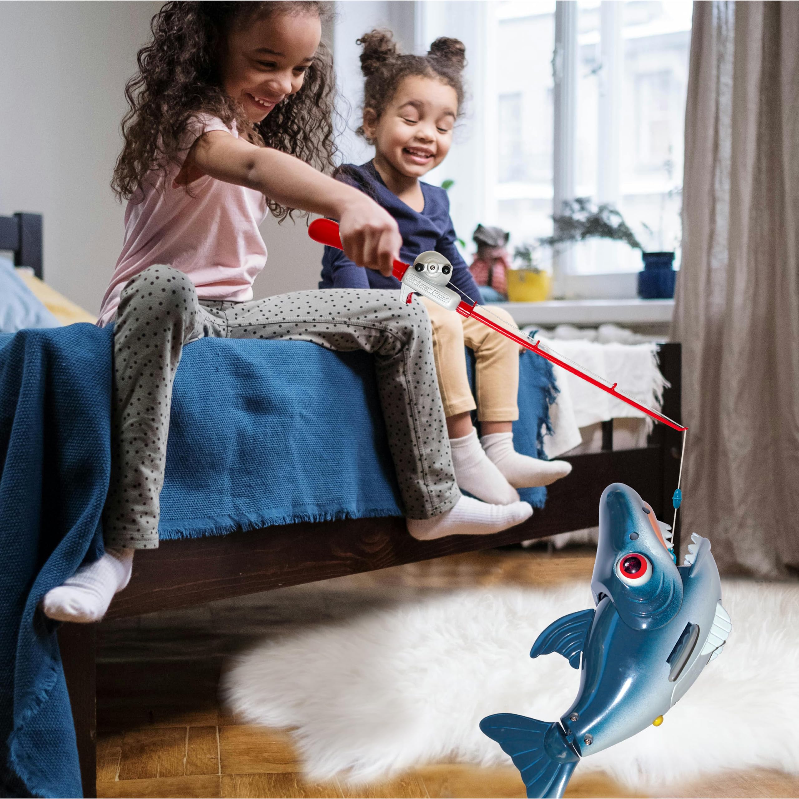 Small World Toys magnetic fishing game safe bath toy for toddlers promoting fine motor skills