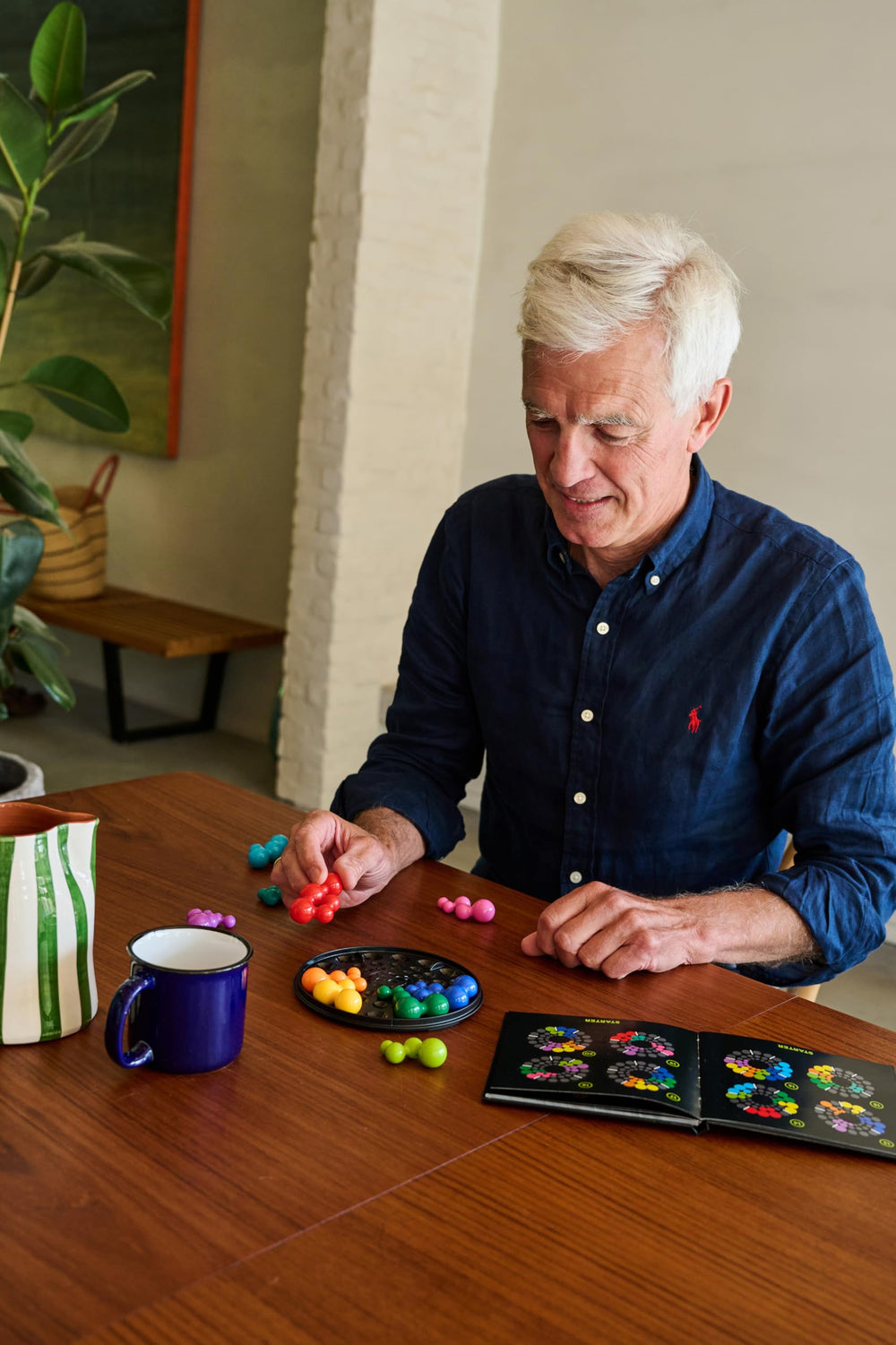 SmartGames IQ Deluxe Circle travel case keeps puzzles organized on the go