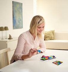 SmartGames Quadrillion compact design suitable for home or travel