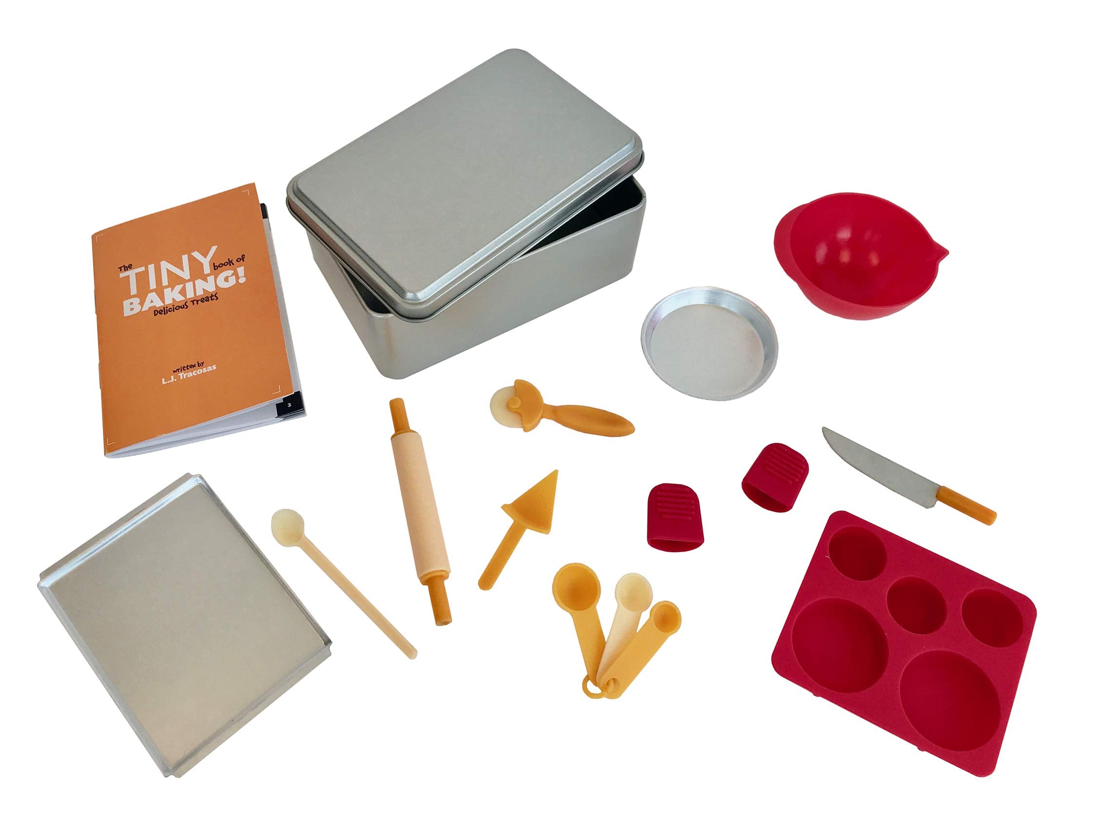 SMARTLAB silicone finger mitts enable safe, tactile baking for little cooks