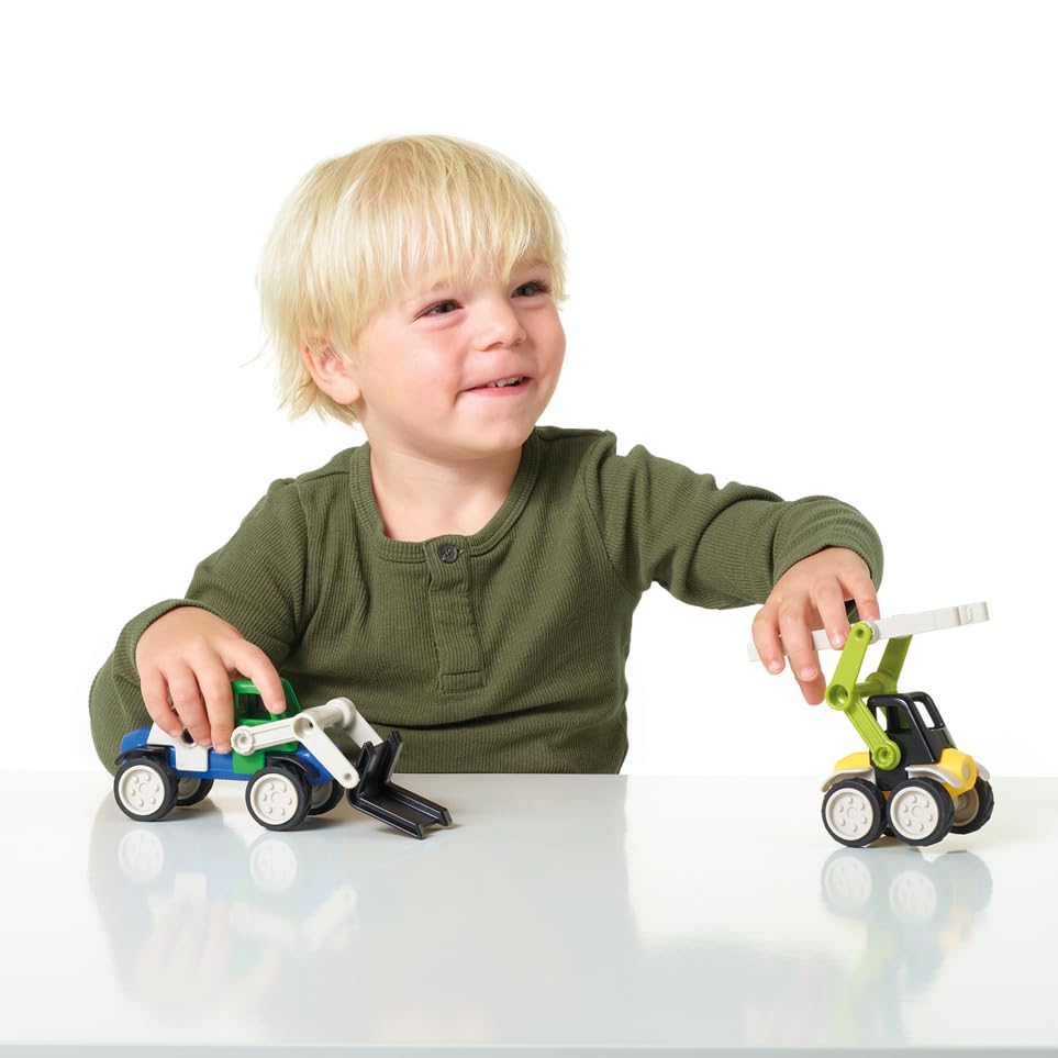 SmartMax Power Vehicles durable construction ensures long-lasting play.