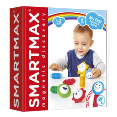 Soft tactile components provide easy grip, encouraging little hands to explore with confidence.