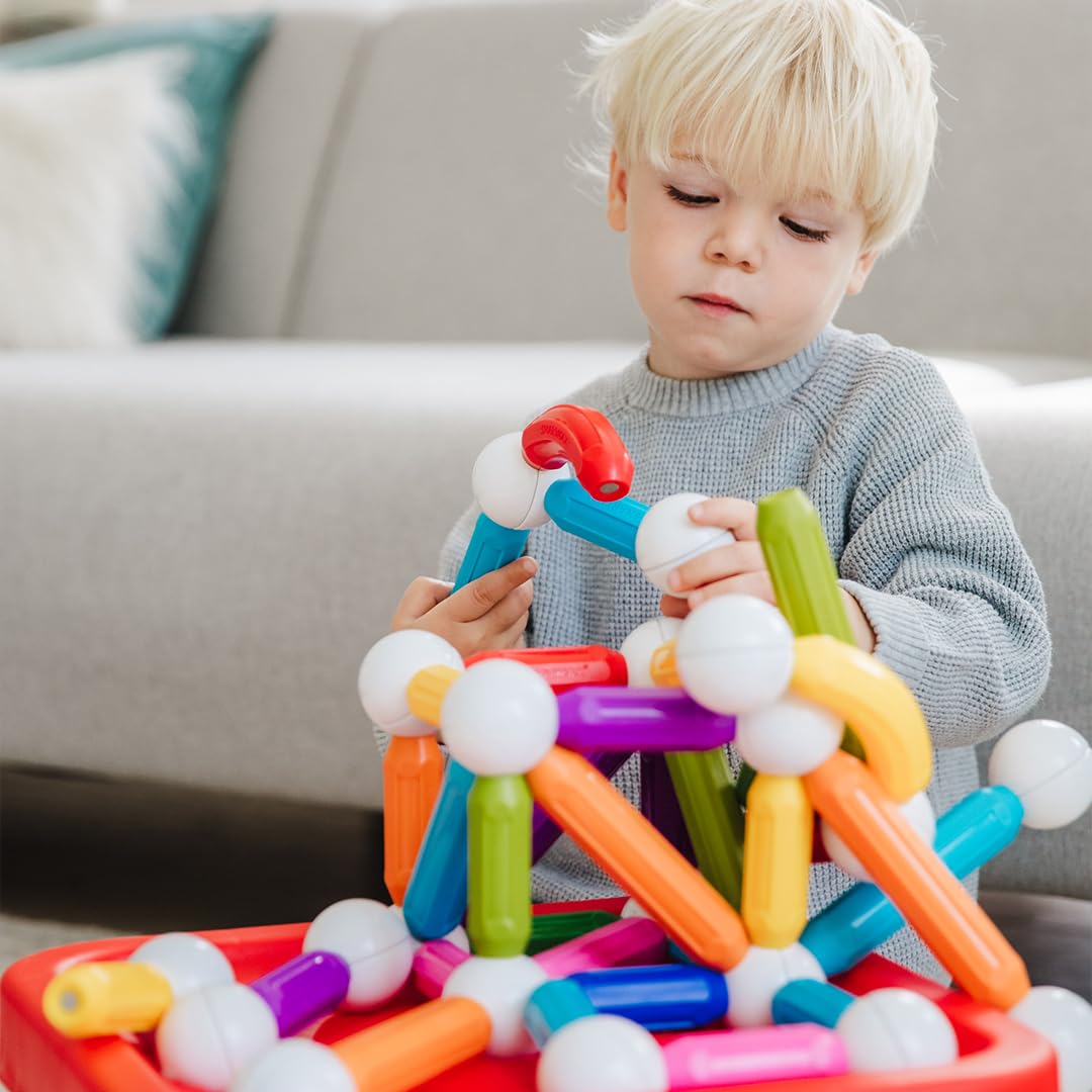 SmartMax Start kid-friendly grip design for little builders