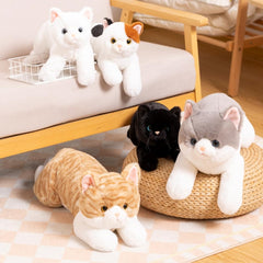 SNOWOLF vacuum-packaged cat plush ships compact and gift-ready