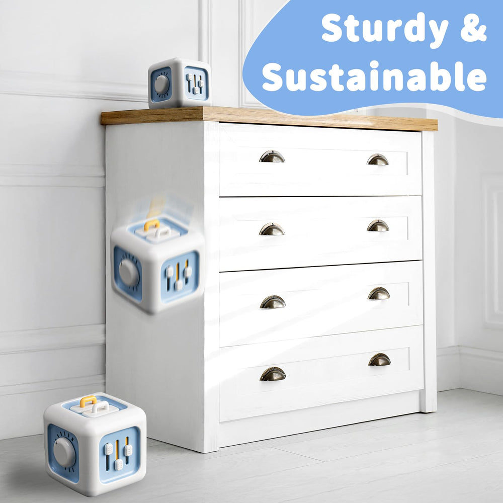SOCBTNSO Busy Cube compact for travel on the go