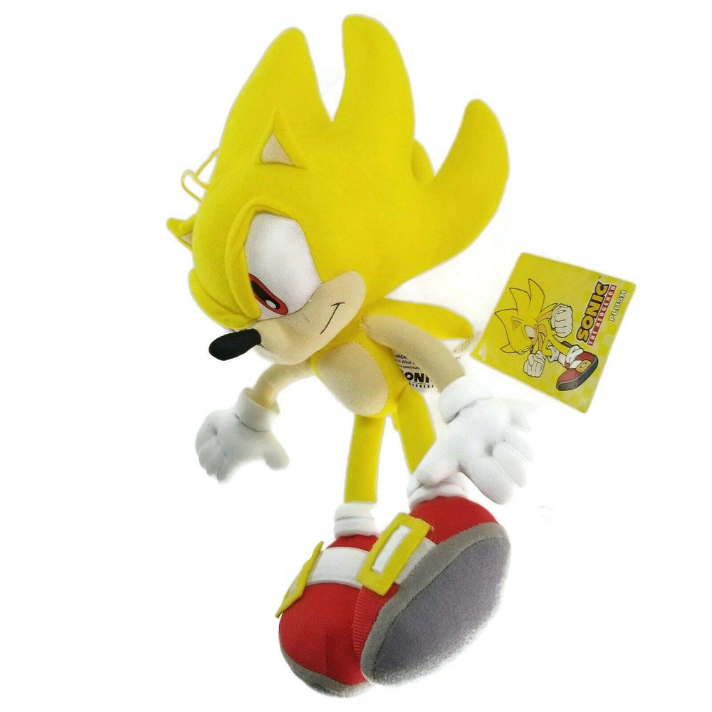 Soft gold fur texture close-up on Sonic plush enhances tactile appeal.