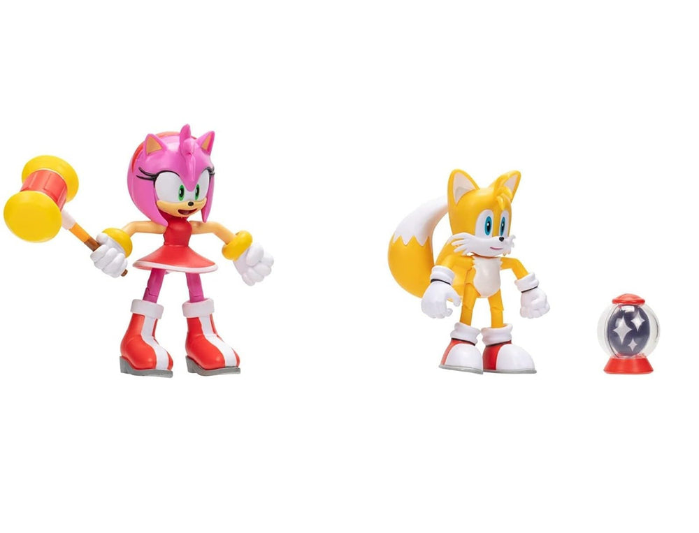 Sonic The Hedgehog Modern Amy figure ready for action poses.