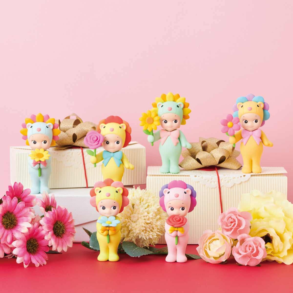Sonny Angel Flower Gift box with space to write the recipient's name