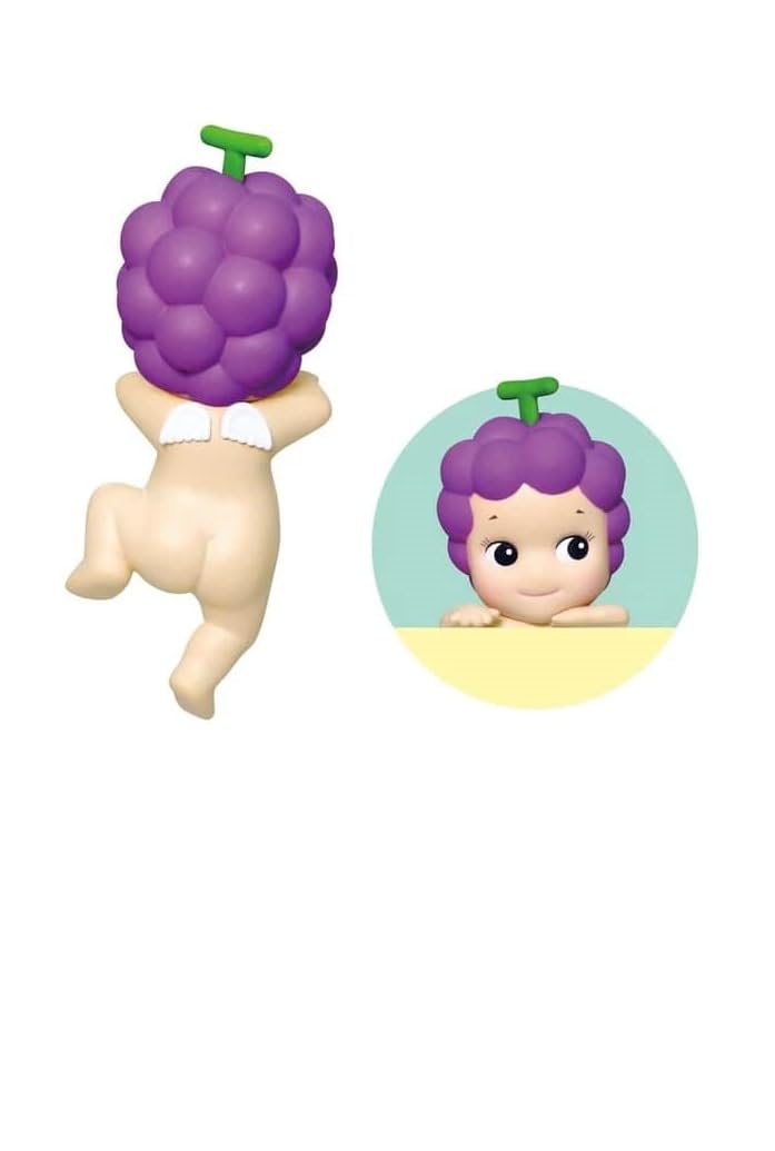 Sonny Angel Hippers Harvest figure close-up highlighting cute design.