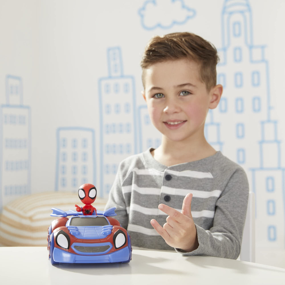 2-in-1 vehicle converts for racer and wall-crawler play.