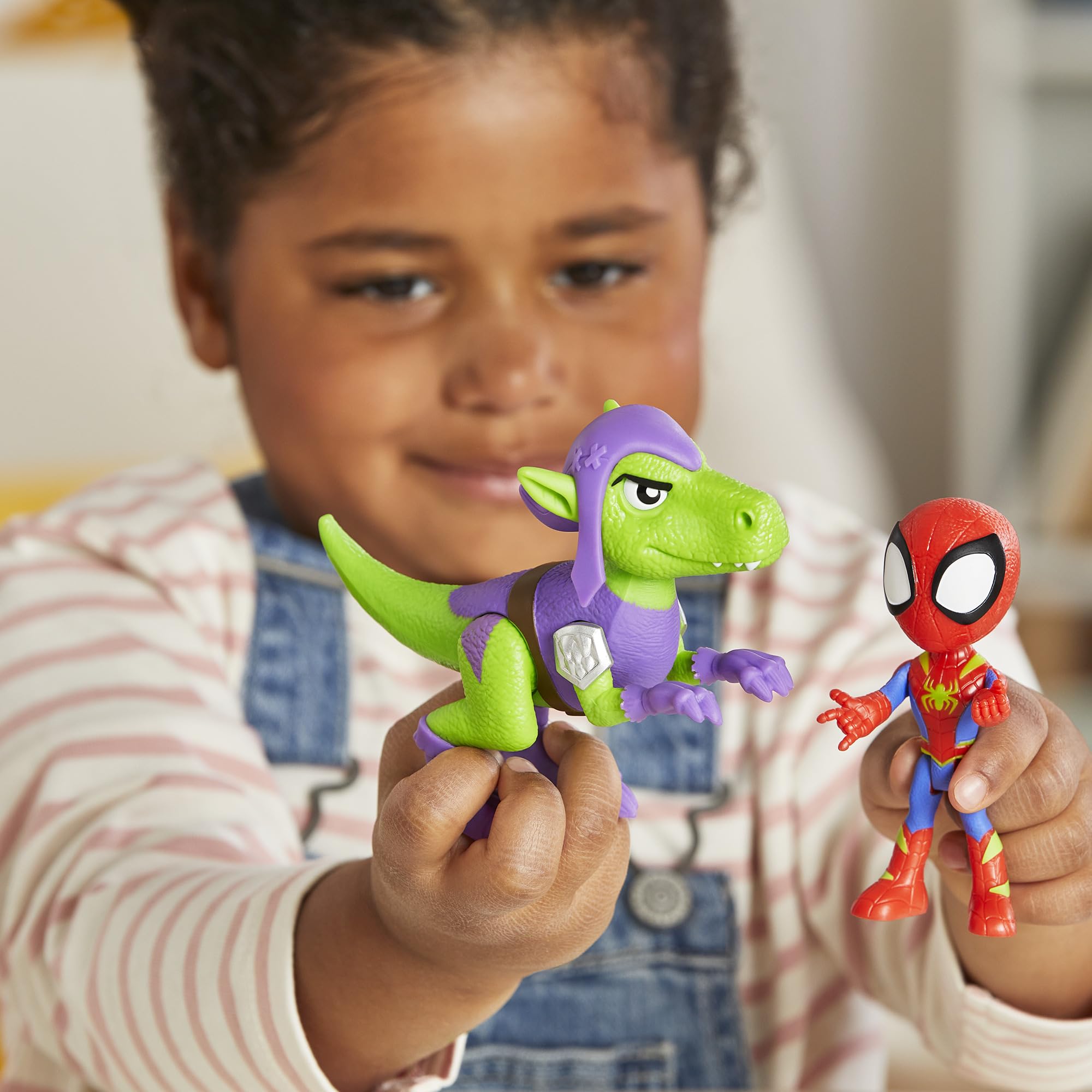 Lizard-inspired villain figure adds science-themed challenge to Dino-Webs adventures.