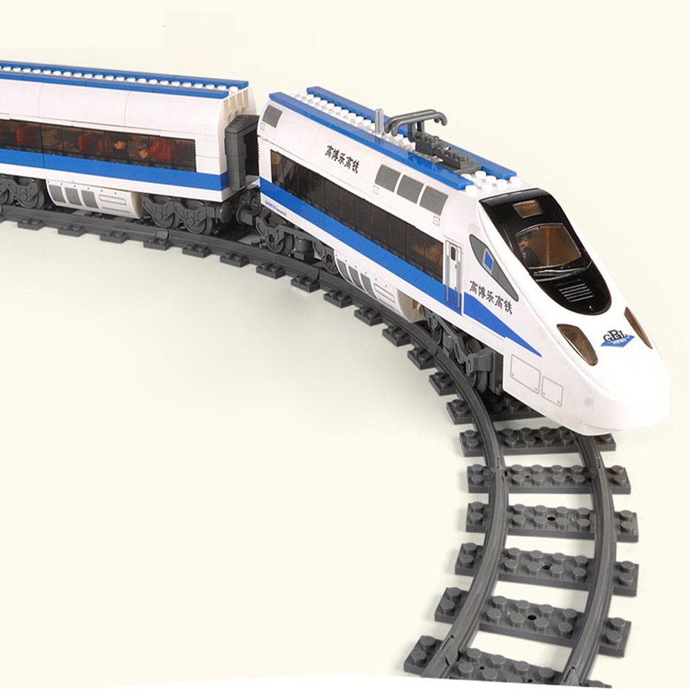 SpriteWorld straight rails 8-piece section adds stable segments for longer runs