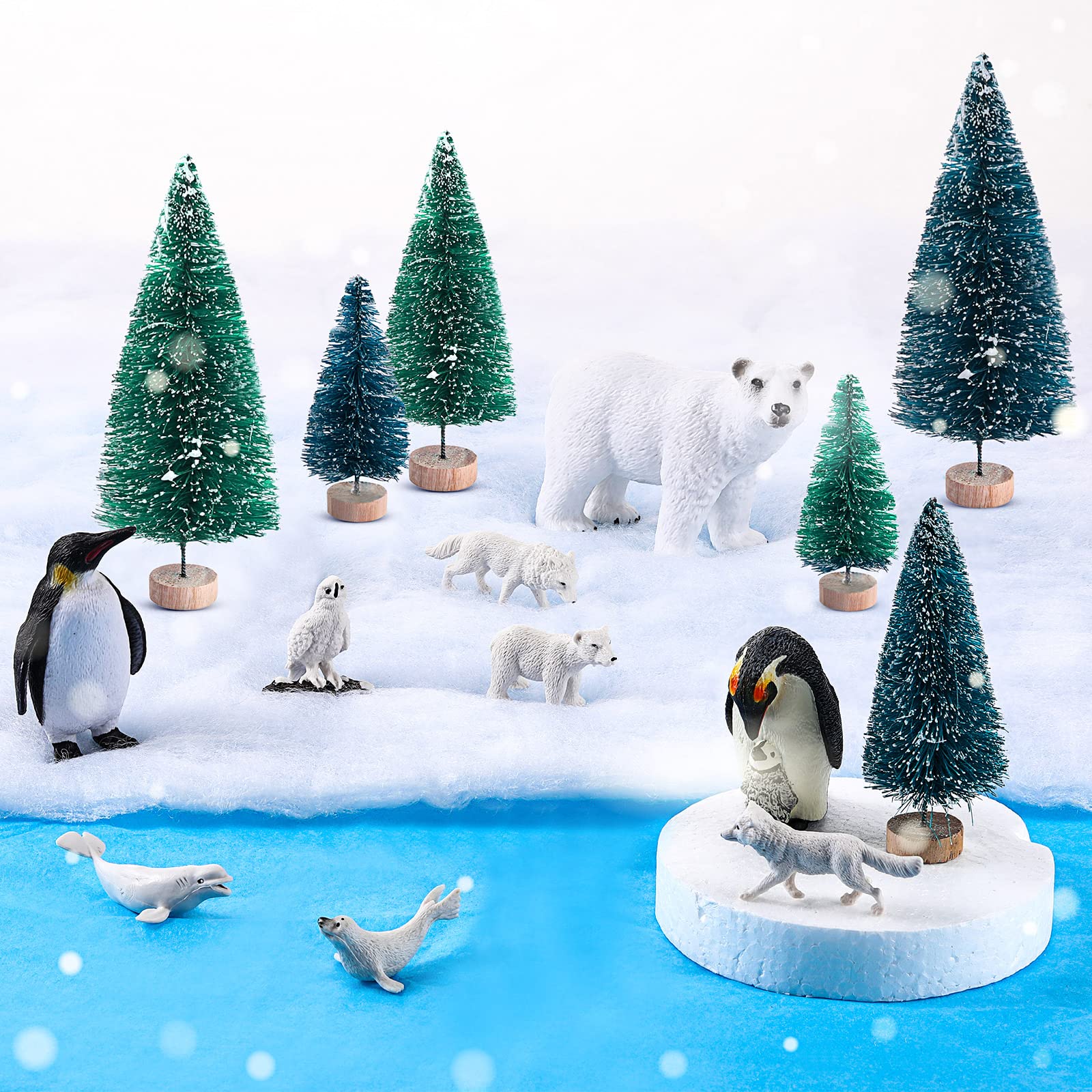 Sratte Arctic animals figurines: polar bear centerpiece for lifelike diorama scenes.
