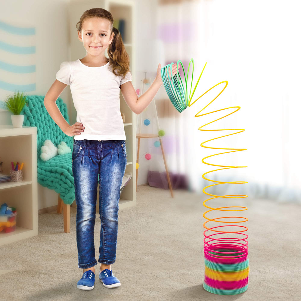 Srenta heavy-duty plastic slinky endures active play and resists tangles.