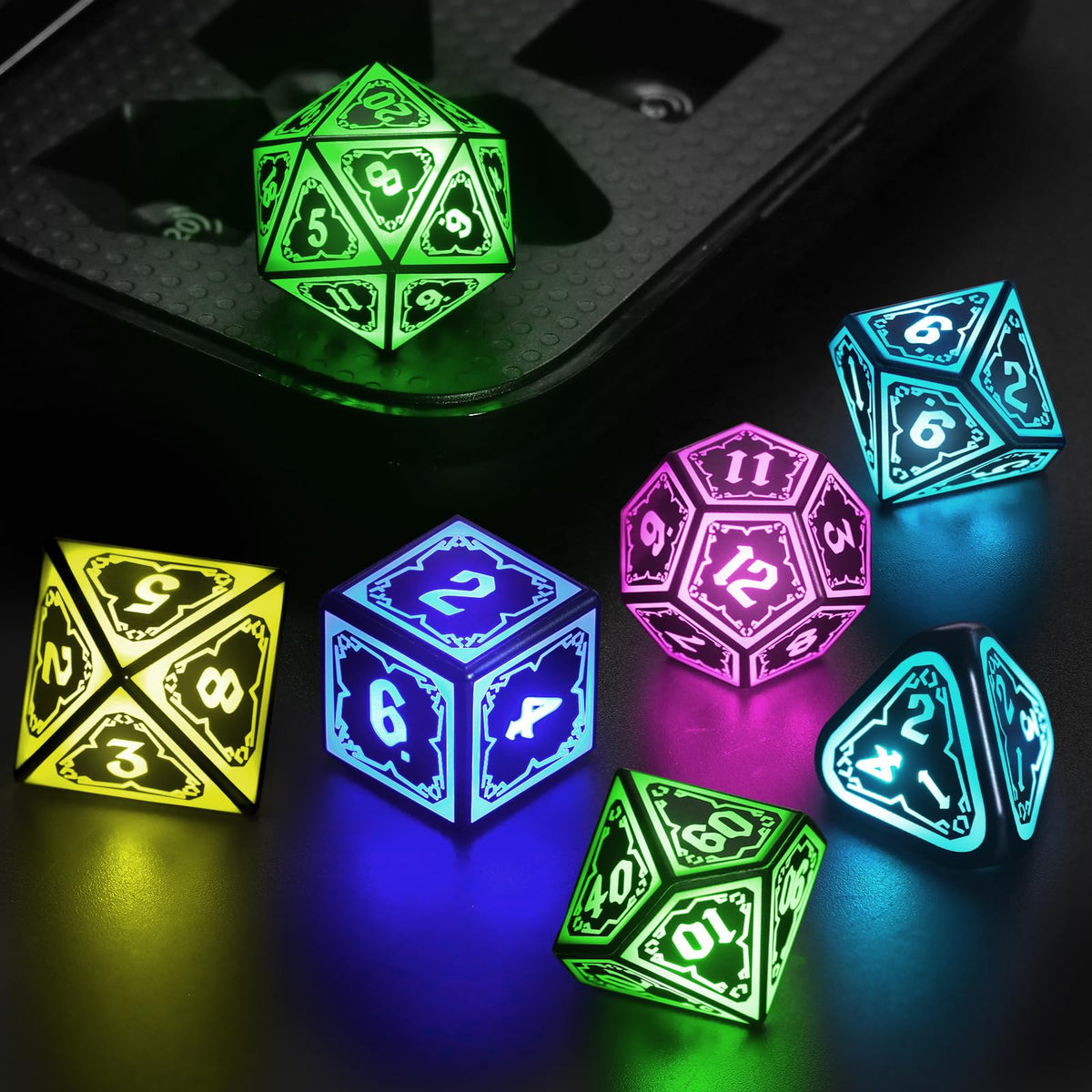 SRING LED DND dice with charging box for effortless recharging between sessions.