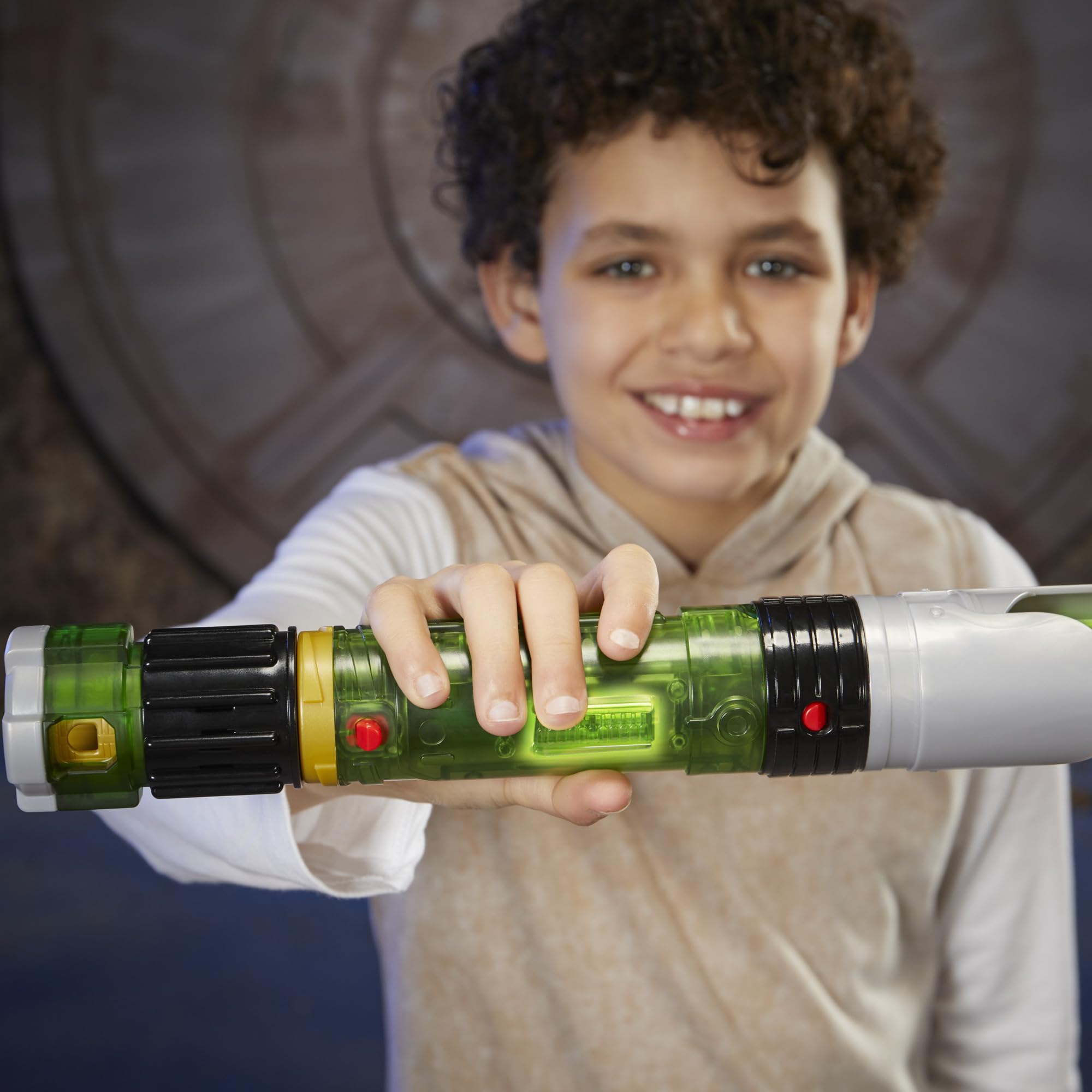 Child-friendly STAR WARS Lightsaber Forge suitable for ages 4 and up