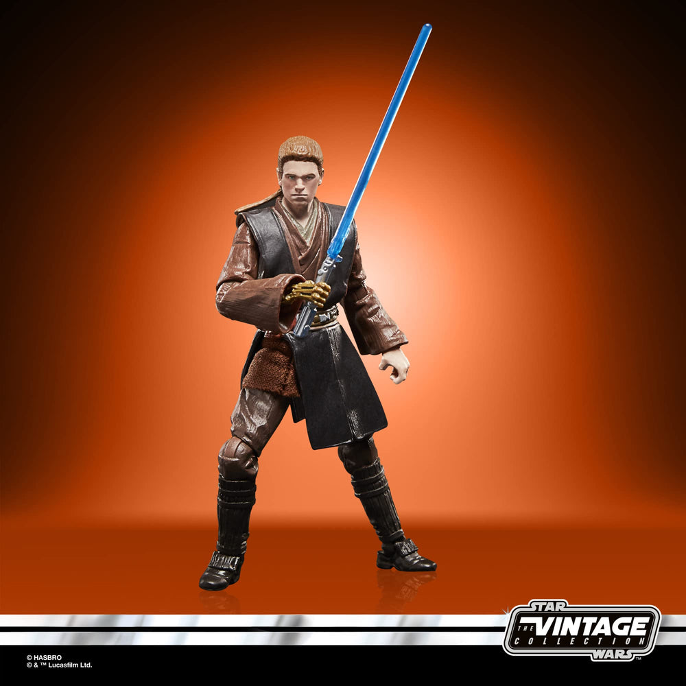 STAR WARS Padawan figure with fully poseable head, arms, and legs for versatile display.