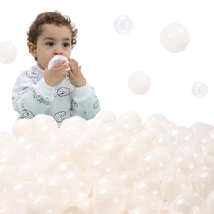 StarBolo easy-clean beige balls suitable for water play areas