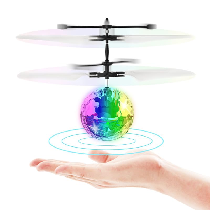 STREET WALK Flying Toy Ball with inductive launcher for easy indoor play.