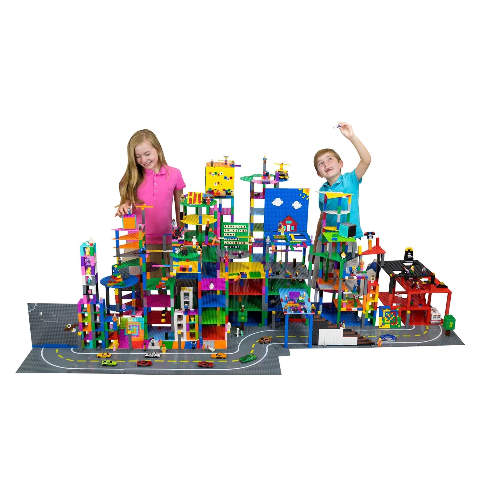 Strictly Briks gift-ready build kit for young creators