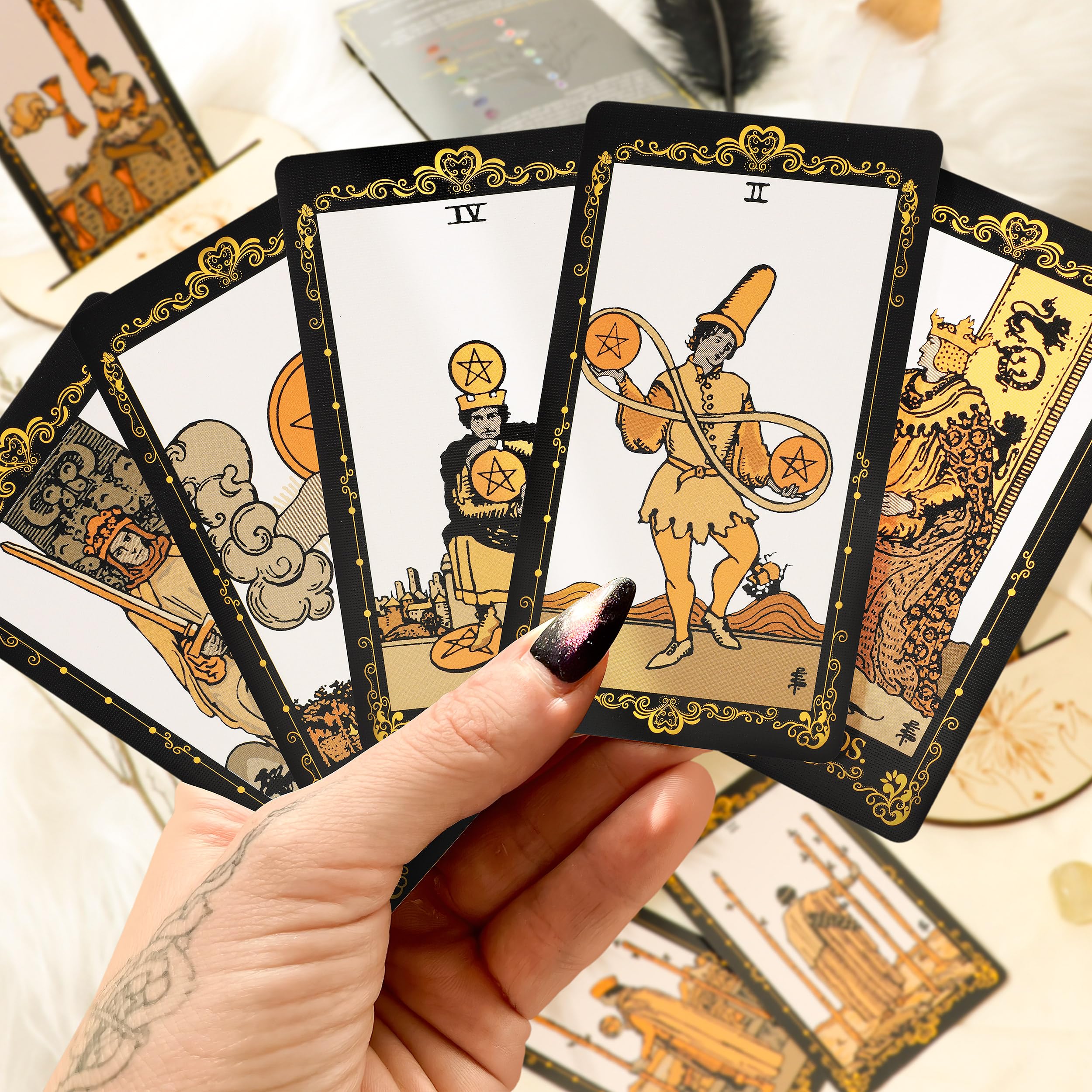 SUGEYA tarot deck 78 cards, classic Rider-Waite-inspired design for beginners.