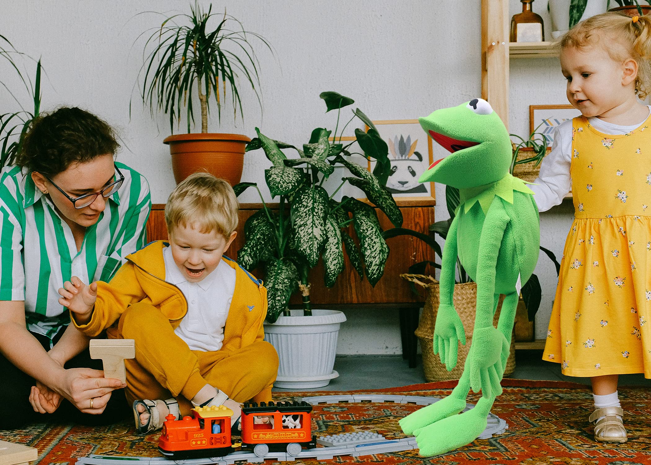 SUIYUEOUR Kermit puppet mouth action enables expressive scenes.