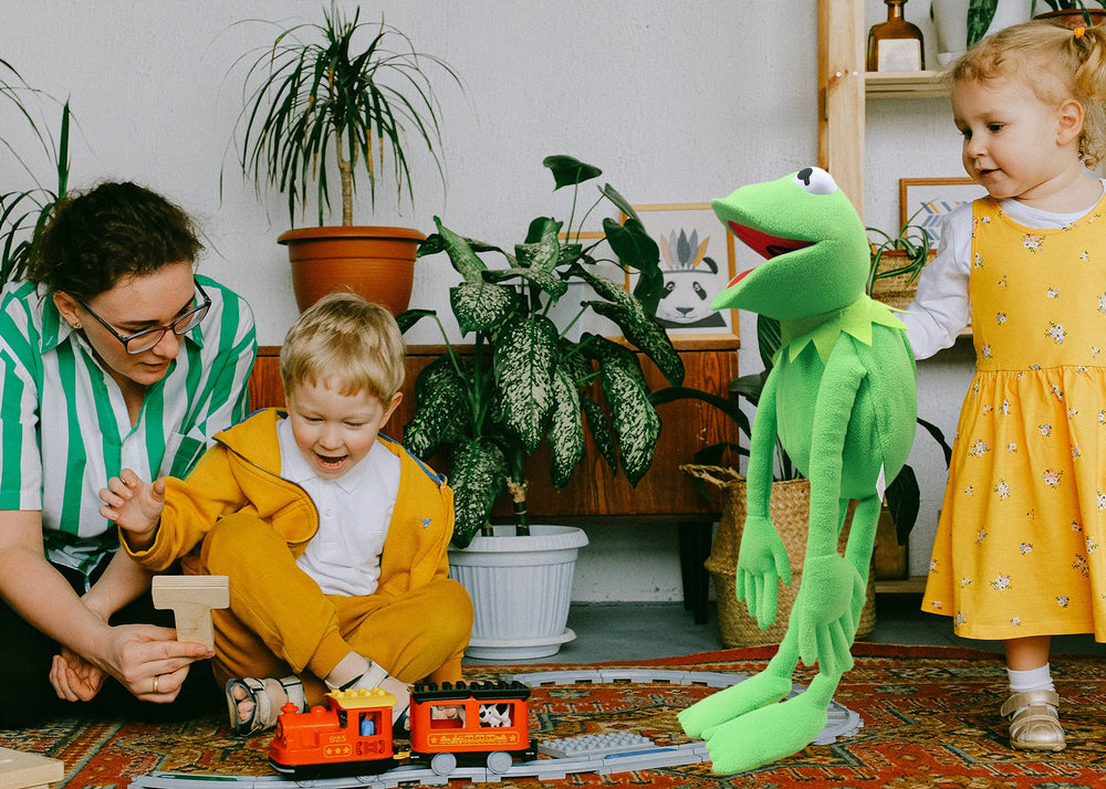 SUIYUEOUR Kermit puppet mouth action enables expressive scenes.