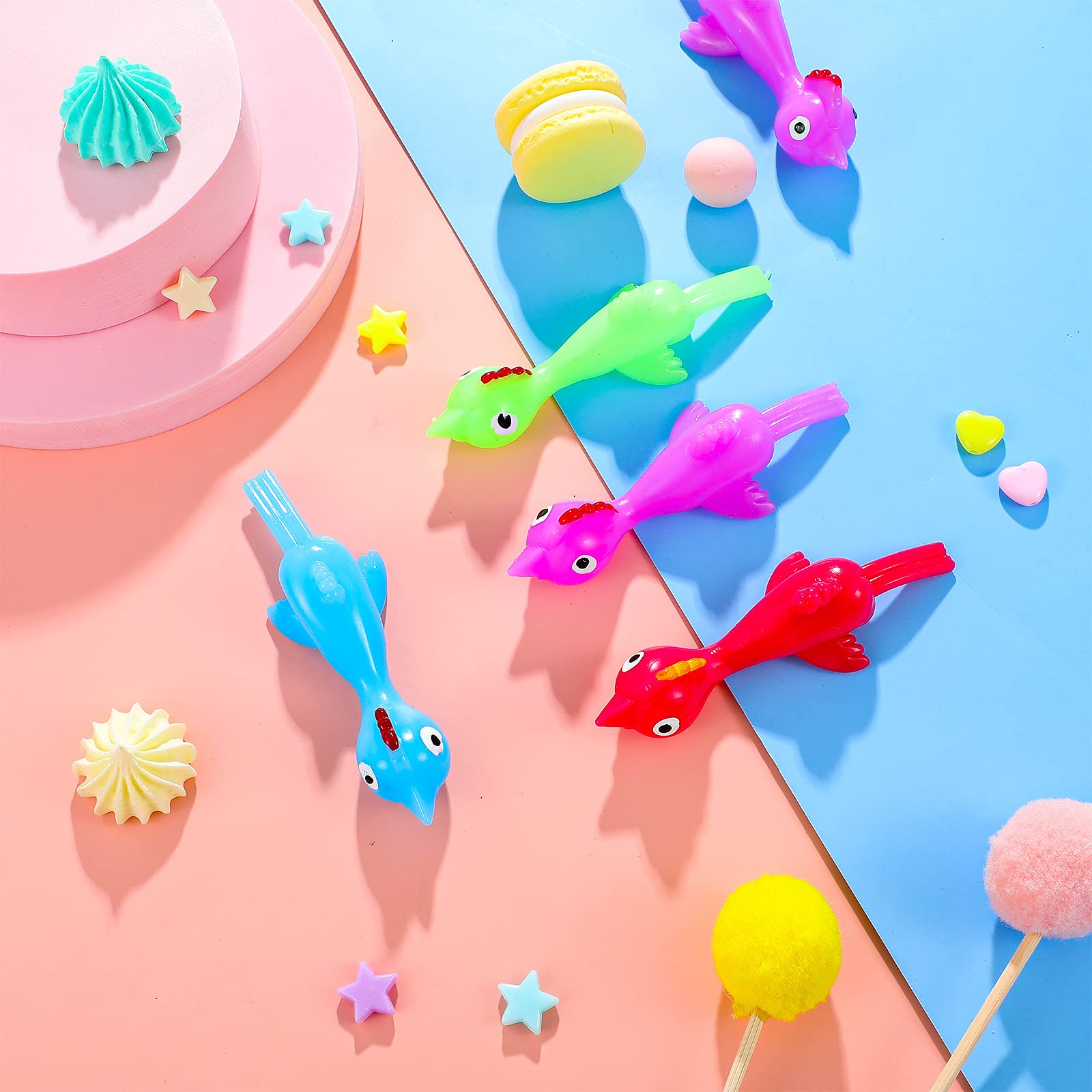 Sumind chickens sticking to walls, a mess-free display for games.