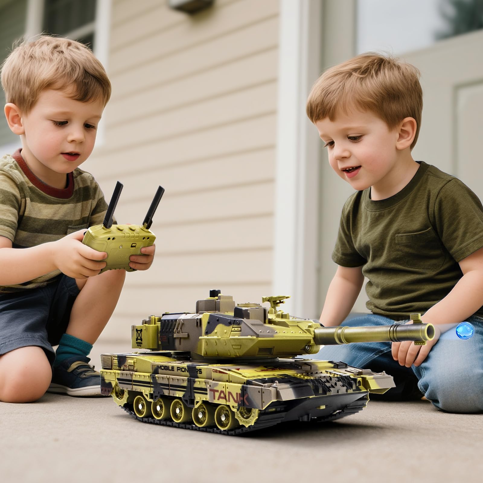 Supdex 1/24 RC Tank dual batteries support longer action during play.