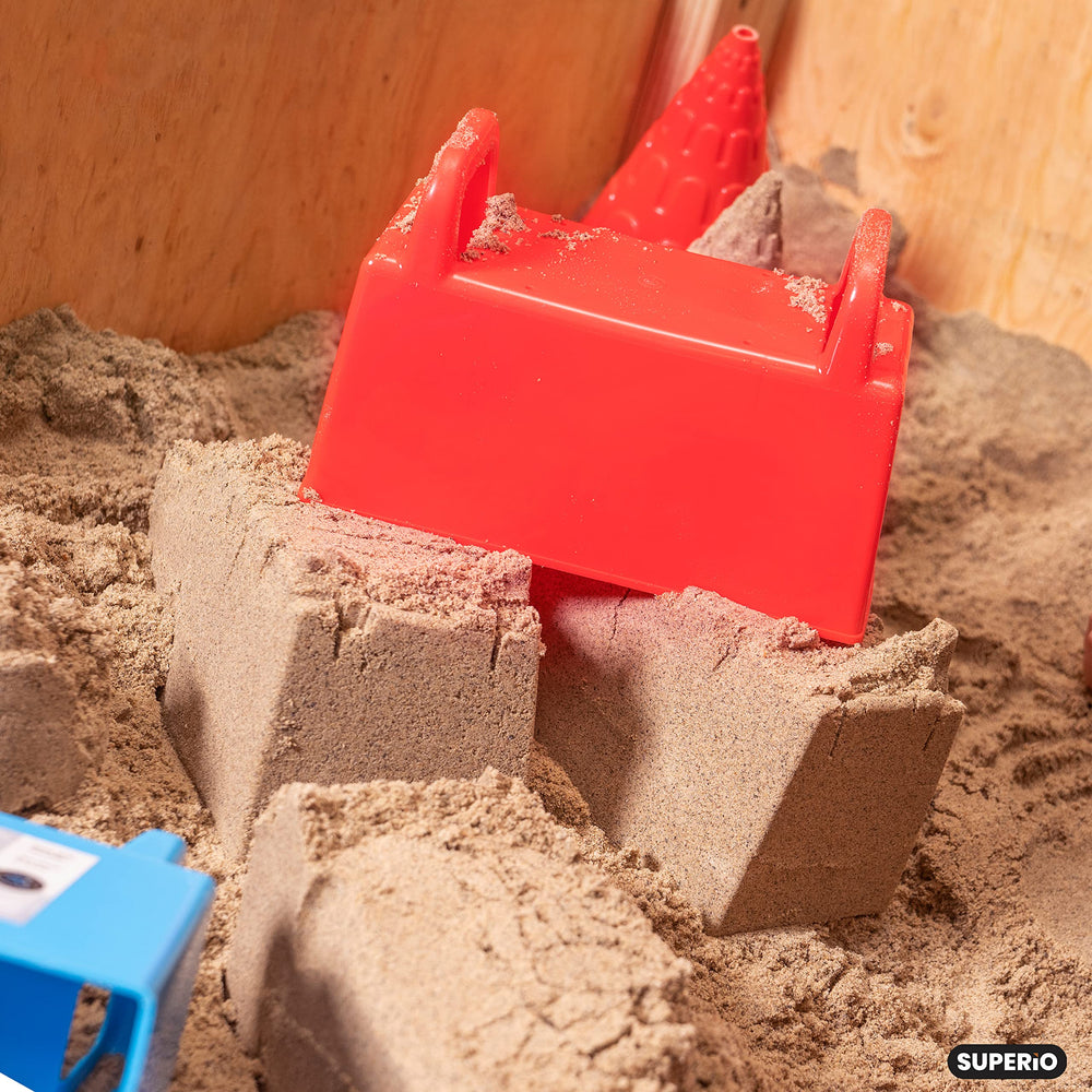 CPSIA-certified Superio brick form supports worry-free winter creativity.