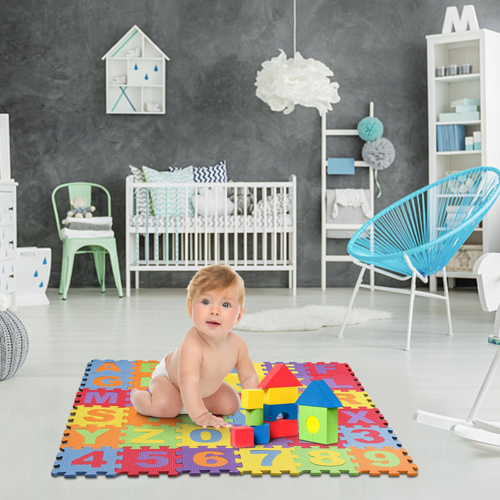 Suwimut bright, waterproof foam tiles are easy to clean after playtime.